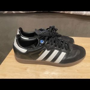 WOMENS ADIDAS SAMBA SHOES